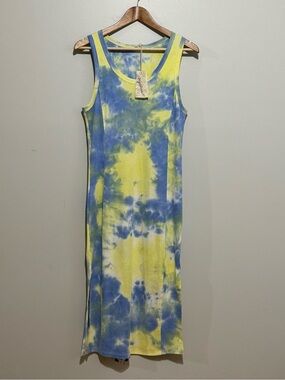 NWT. Mystree Sleeveless Tie-Dye Maxi Ribbed Stretch Dress in Yellow & Blue. L